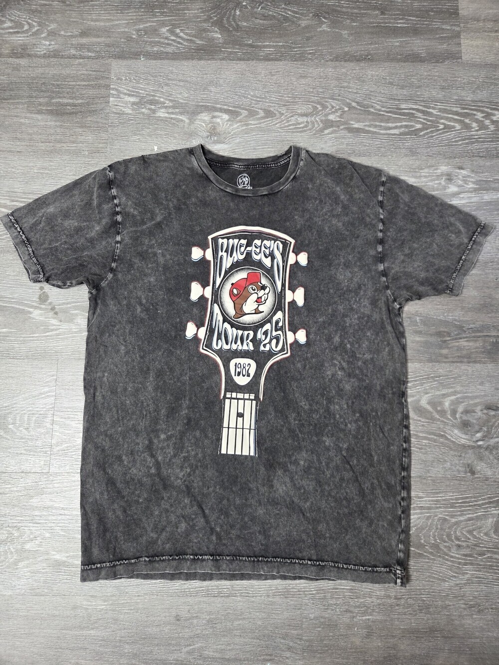Buc-ees Tour 25 T Shirt Mens M Black Acid Wash Guitar Graphic 1982 2025 Tee